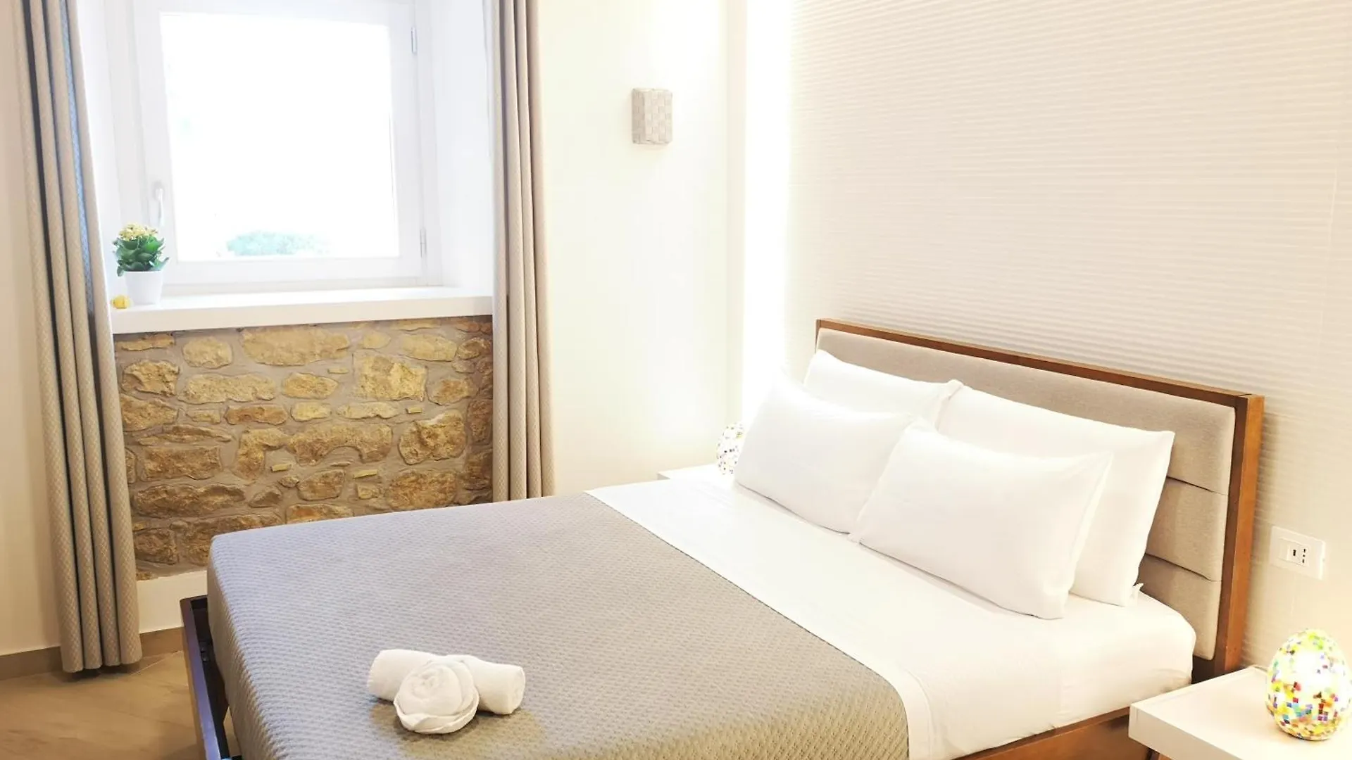 住宿加早餐酒店 Panorama Suite 皮亚扎-阿尔梅里纳